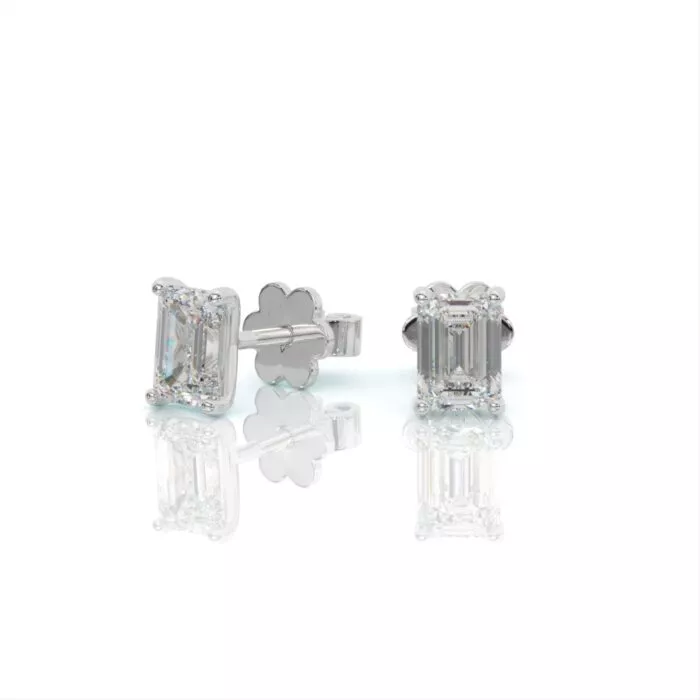 ⁦עגילי יהלומים, זהב 14K, יהלום אמרלד, דגם: לורן⁩ – תמונה ⁦2⁩