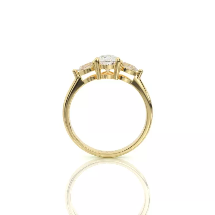 ⁦טבעת אירוסין, יהלום טיפה, זהב 14K, דגם: רותם⁩ – תמונה ⁦5⁩